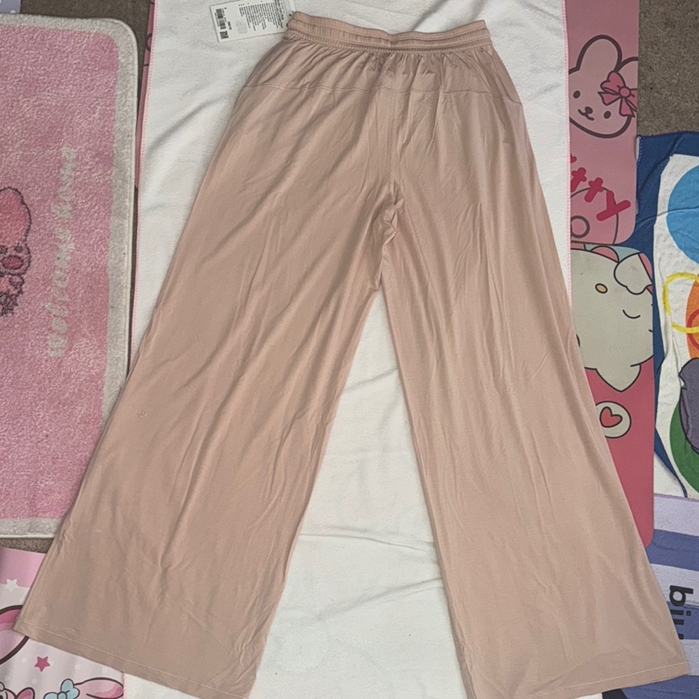 Lululemon Modal High-Rise Wide-Leg Lounge Pant *NWT 6/Misty Shell - Picture 4 of 9